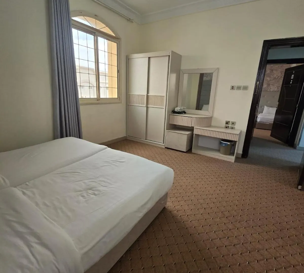 Al Asr Almasi Suite Apartments 메디나